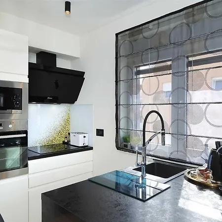 I Penthouse 2 Mit Dachterrasse & Jacuzzi 자다르