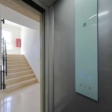아파트 I Penthouse 2 Mit Dachterrasse & Jacuzzi *